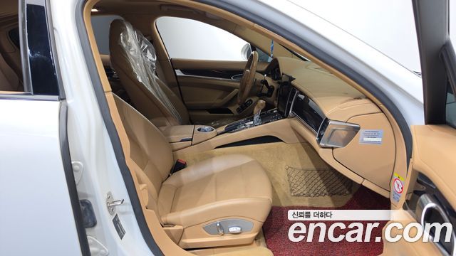 Porsche Panamera 2012 — photo 11