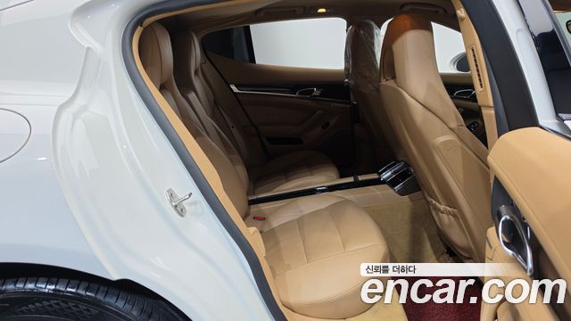 Porsche Panamera 2012 — photo 12