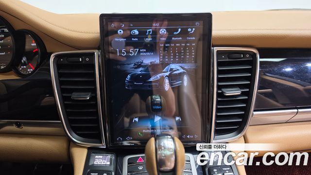Porsche Panamera 2012 — photo 14
