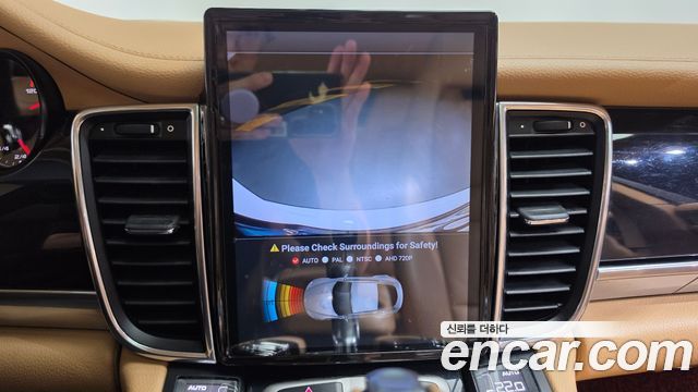 Porsche Panamera 2012 — photo 15