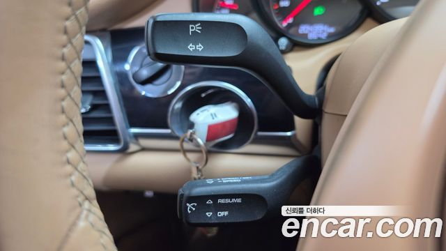 Porsche Panamera 2012 — photo 17