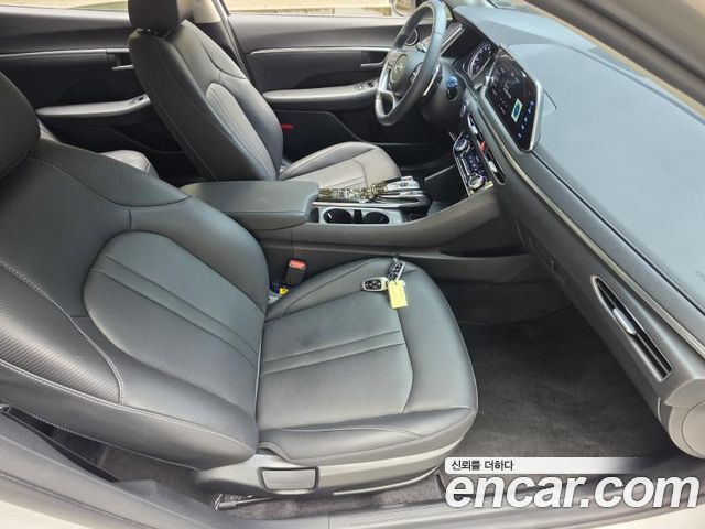 Hyundai Sonata 2021 — photo 12
