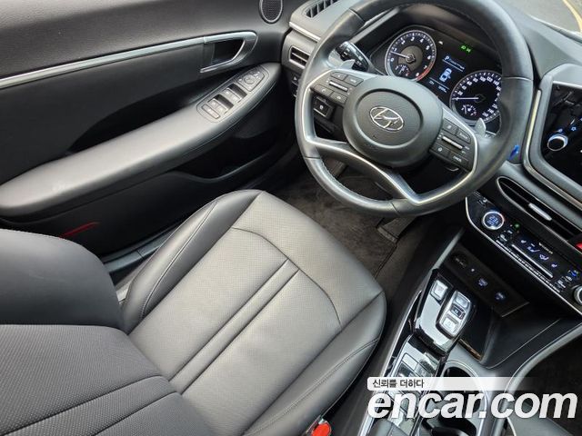 Hyundai Sonata 2021 — photo 15