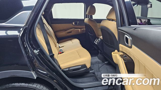 Kia Sorento 2023 — photo 17