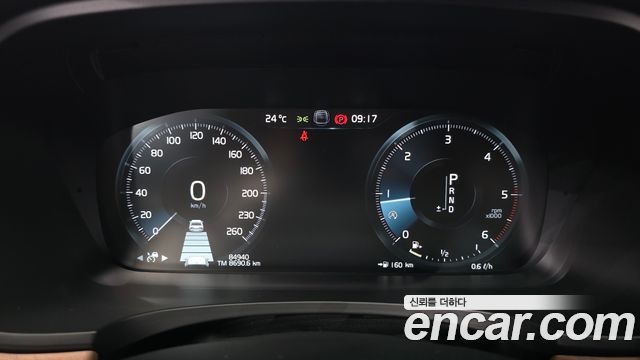 Volvo S90 2017 — photo 11