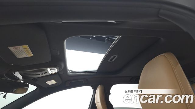 Volvo S90 2017 — photo 24
