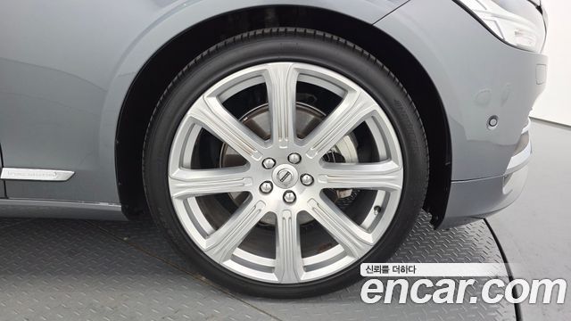 Volvo S90 2017 — photo 7