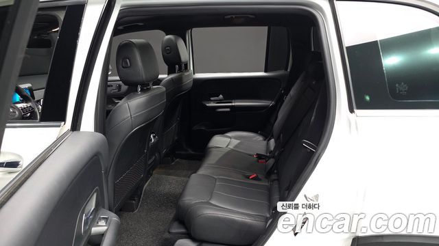 Mercedes-Benz GLB-Class 2021 — photo 12