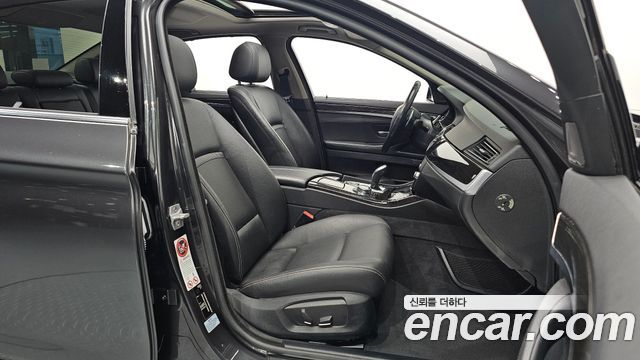 BMW 5-Series 2014 — photo 10