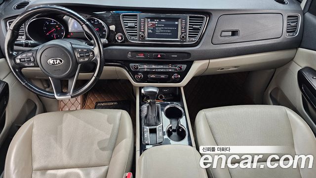 Kia Canival 2019 — photo 7
