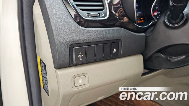 Kia Canival 2019 — photo 16