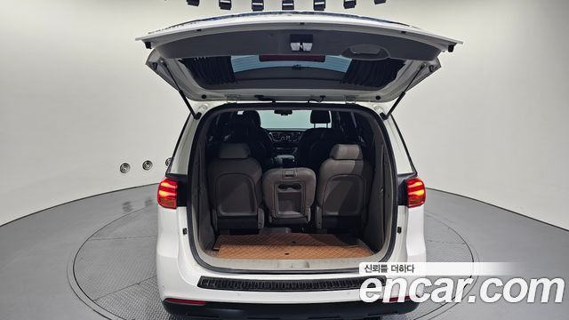 Kia Canival 2019 — photo 20