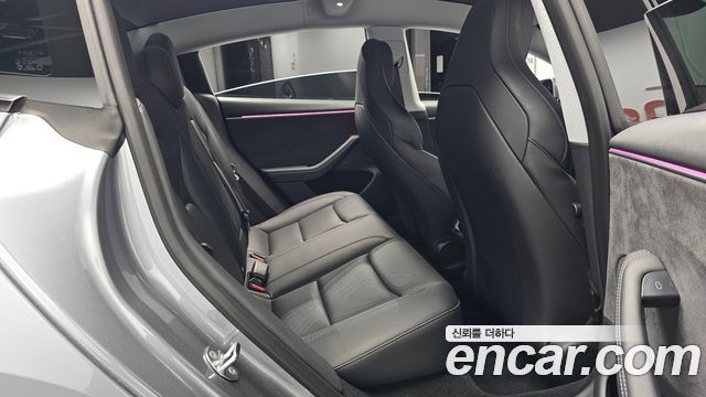 Tesla Model 3 2026 — photo 18