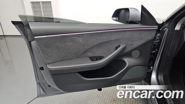 Tesla Model 3 2026 — photo 14