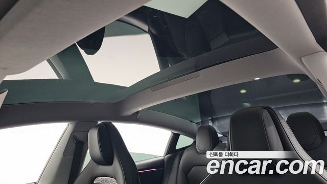 Tesla Model 3 2026 — photo 35