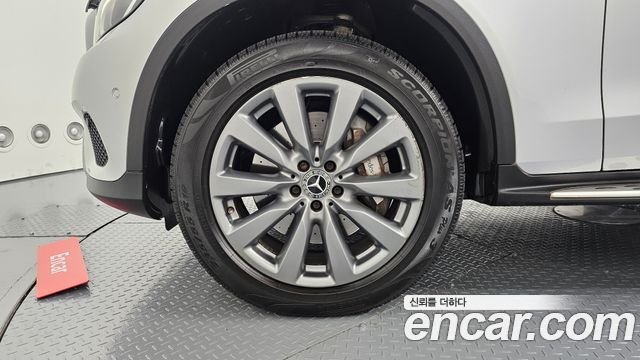 Mercedes-Benz GLC-Class 2019 — photo 5