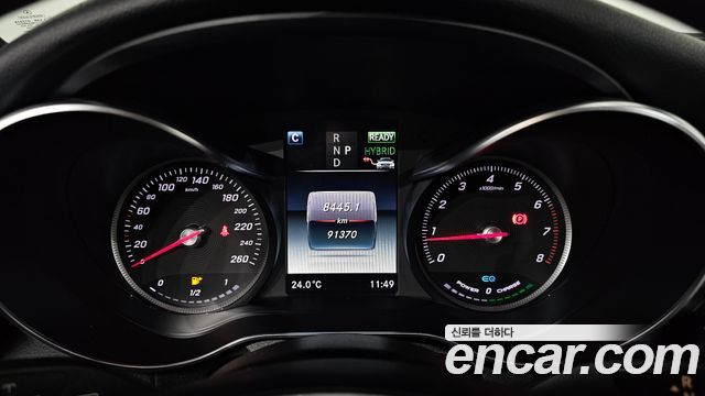 Mercedes-Benz GLC-Class 2019 — photo 11