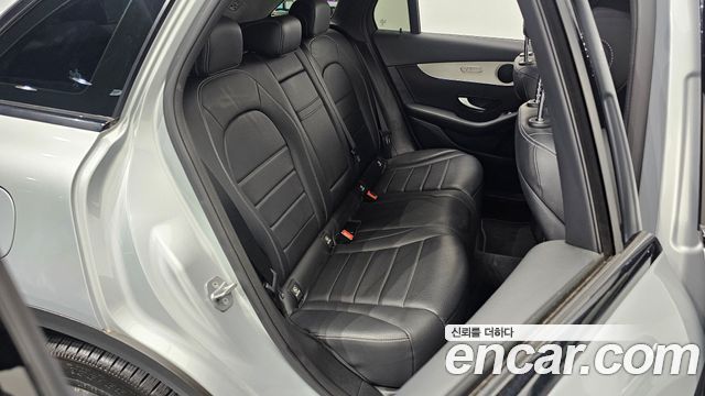 Mercedes-Benz GLC-Class 2019 — photo 17