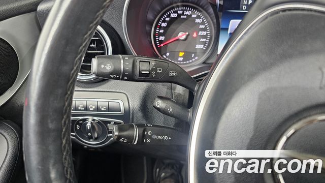 Mercedes-Benz GLC-Class 2019 — photo 32