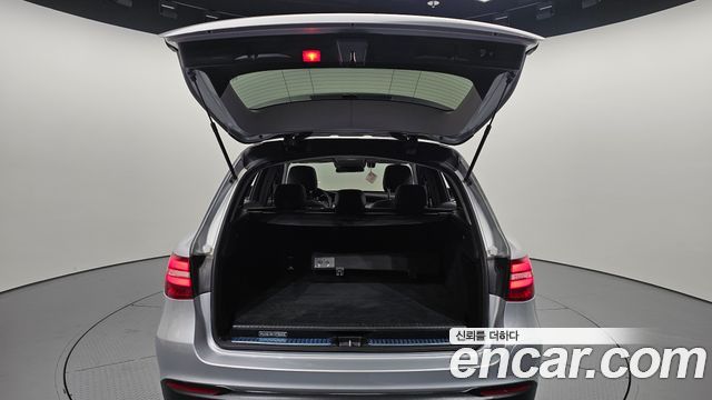 Mercedes-Benz GLC-Class 2019 — photo 38