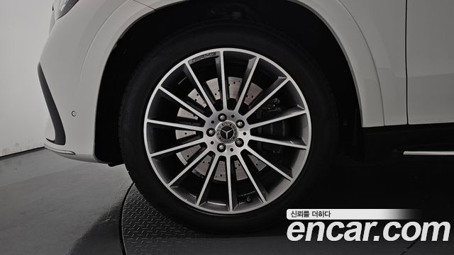 Mercedes-Benz GLE-Class 2024 — photo 5