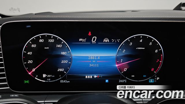 Mercedes-Benz GLE-Class 2024 — photo 11