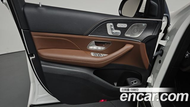 Mercedes-Benz GLE-Class 2024 — photo 14