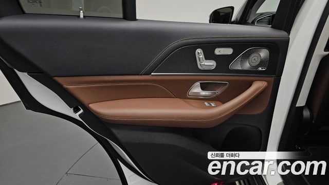 Mercedes-Benz GLE-Class 2024 — photo 15