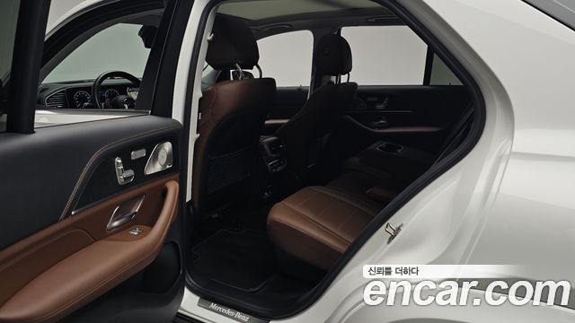 Mercedes-Benz GLE-Class 2024 — photo 16