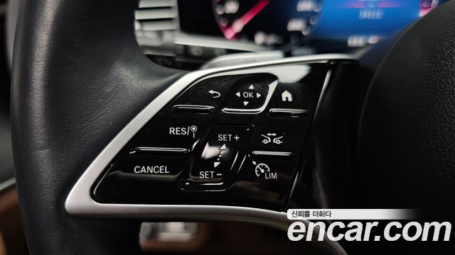Mercedes-Benz GLE-Class 2024 — photo 31