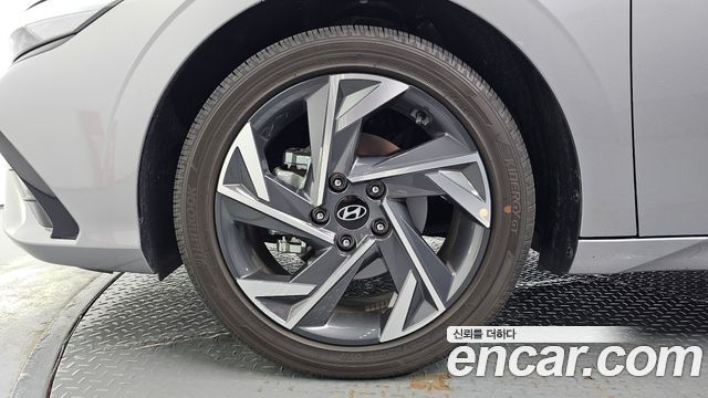 Hyundai AVANTE 2026 — photo 5