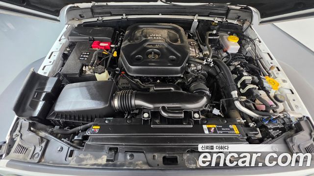 Jeep Wrangler 2022 — photo 6