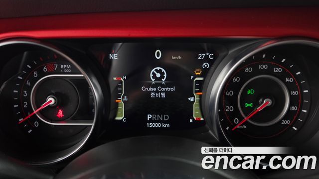 Jeep Wrangler 2022 — photo 11