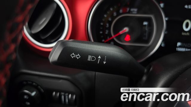 Jeep Wrangler 2022 — photo 26