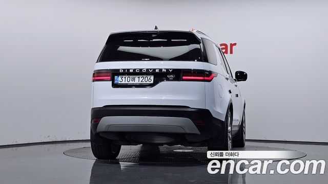 Land Rover Discovery 2022 — photo 4