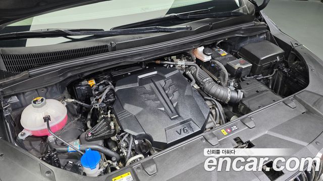 Kia Canival 2023 — photo 6
