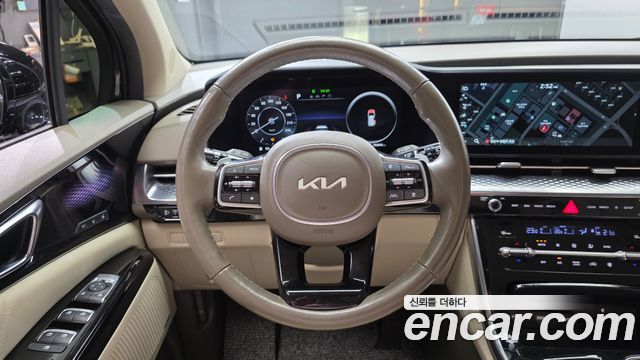 Kia Canival 2023 — photo 18