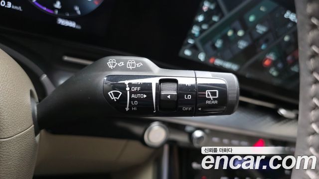 Kia Canival 2023 — photo 23