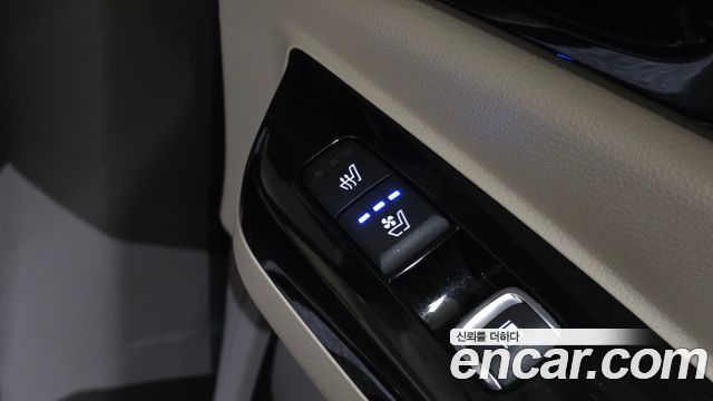 Kia Canival 2023 — photo 33