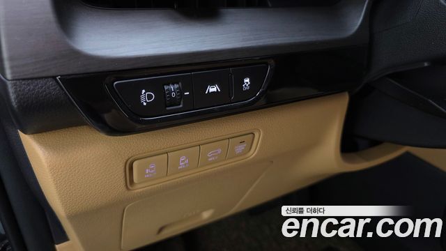 Kia Canival 2023 — photo 14
