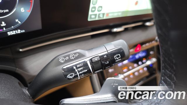 Kia Canival 2023 — photo 15