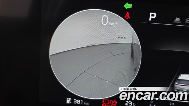 Kia Canival 2023 — photo 16