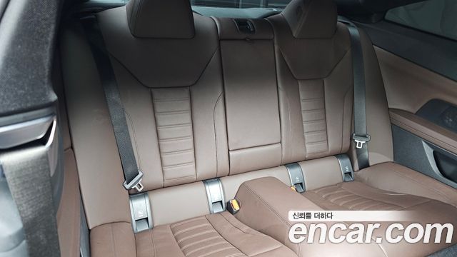 BMW 4-Series 2022 — photo 17