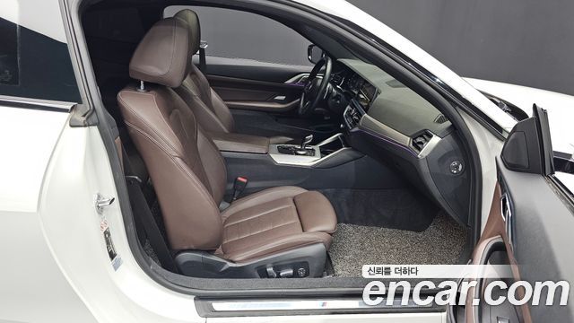 BMW 4-Series 2022 — photo 16