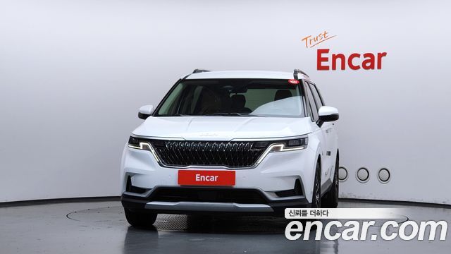 Kia Canival 2023 — photo 3