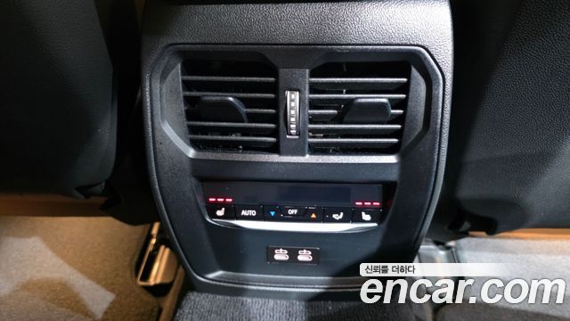 BMW i4 2023 — photo 25