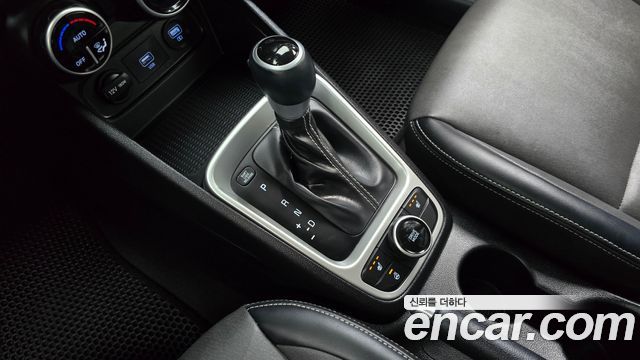 Hyundai Venue 2020 — photo 12