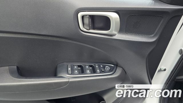 Hyundai Venue 2020 — photo 22