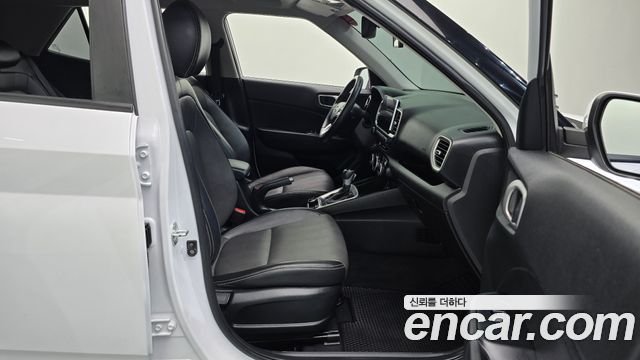 Hyundai Venue 2020 — photo 16