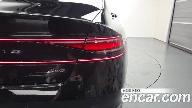 Genesis G90 2022 — photo 9